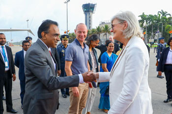 තෙදින නිල සංචාරය අවසන් කරමින් ඕස්ට්‍රේලියානු අග්‍රාණ්ඩුකාරවරිය දිවයිනෙන් පිටව යයි