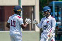 නැගී එන දෙදින ක්‍රිකට් ආරම්භක දිනයේම ශතක හයක්