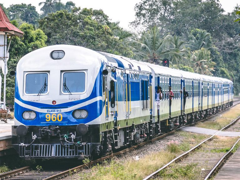 මඩු මංගල්‍යයට යන්න අද මීගමුවෙන් කෝච්චියක්